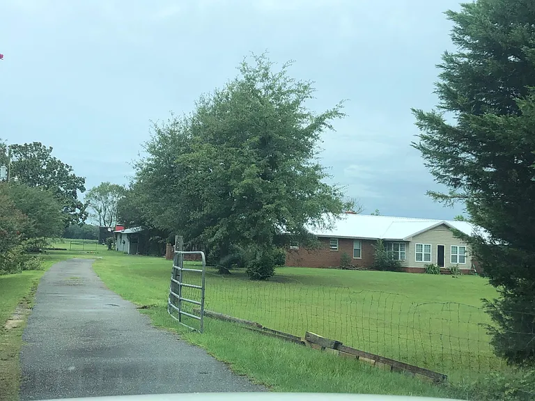 2989 Old Pelham Rd — Photo 3