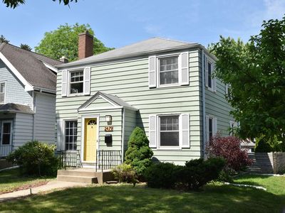 2479 North 66th STREET, Wauwatosa, WI, 53213