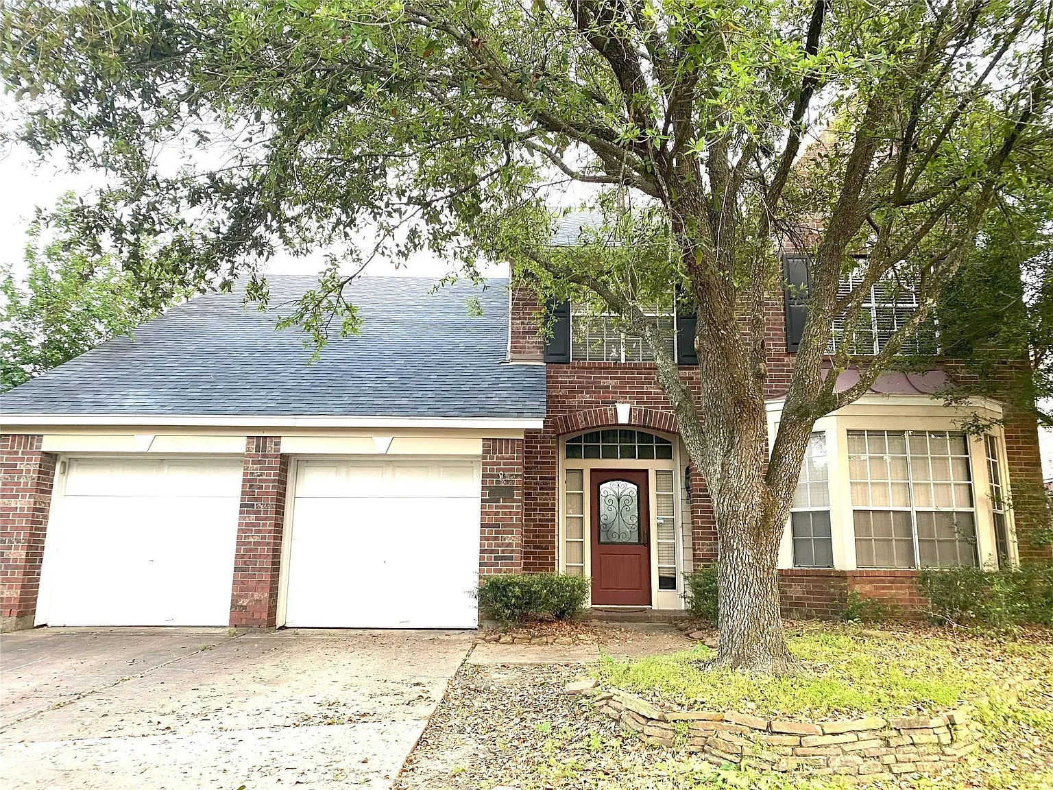 4 bed, 2.5 bath, 2459 sqft, $2,500 — Photo 1