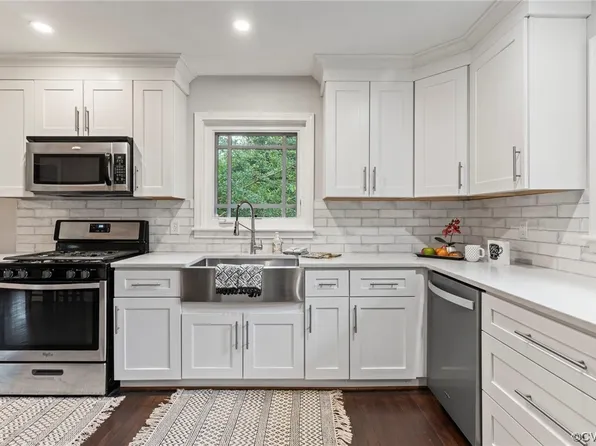 11625 Wilton Dr, Chester, VA 23831