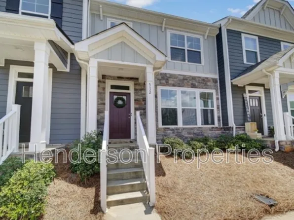 512 Laurel Walk Ln, Belmont, NC 28012