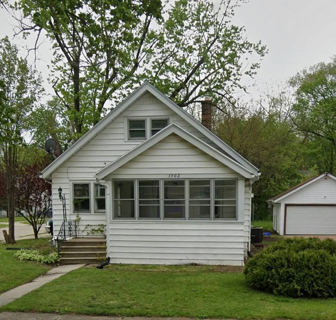 Newly Remodeled 4 Bedroom 2 Bath Home Available — Photo 1
