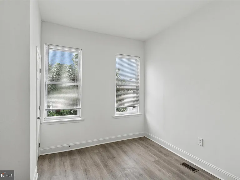 1761 N Newkirk St — Photo 14