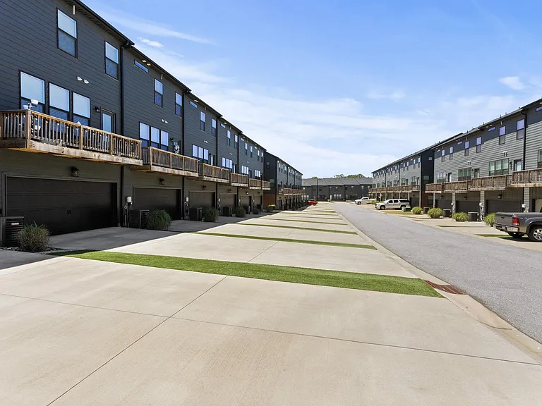 Northside Townhomes — Photo 51