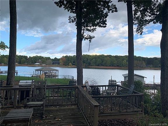 5th image of 207 Gainswood Dr
