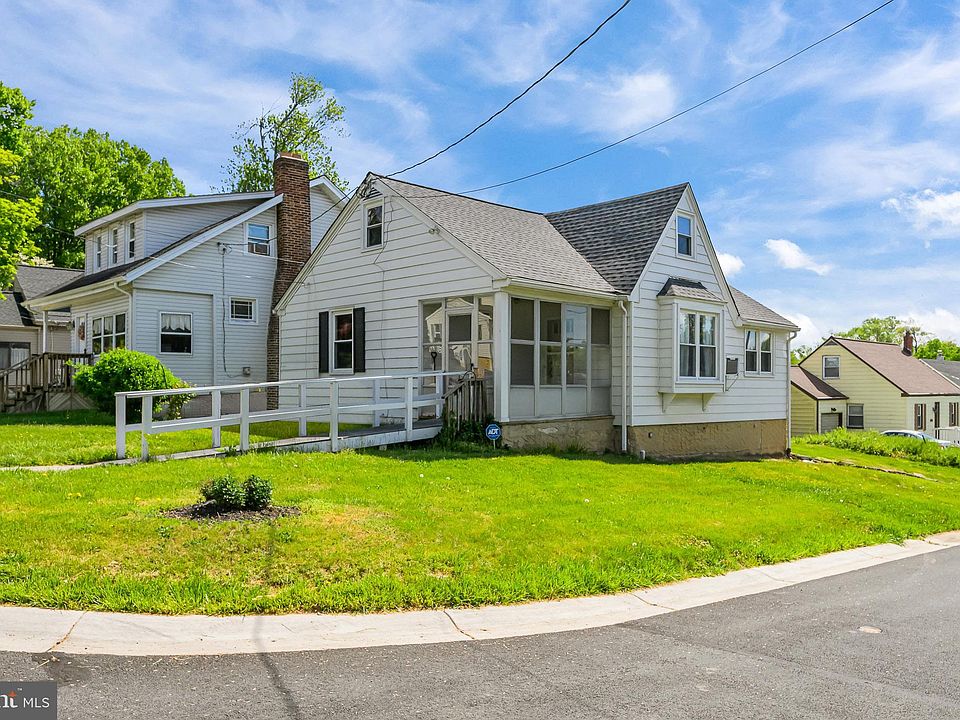 1st image of 700 Grandview Ave