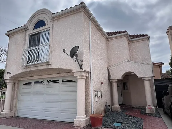 8753 Cedar St, Bellflower, CA 90706