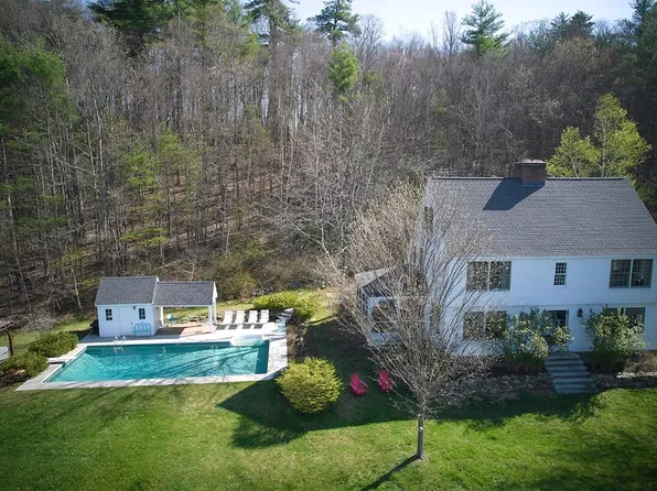 301 Shunpike Rd, Sheffield, MA 01257