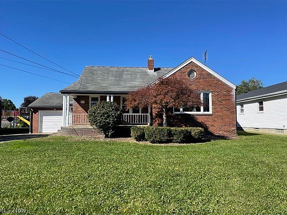 3rd image of 857 5th St