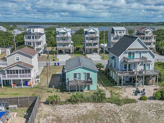 5th image of 2660 Island Drive