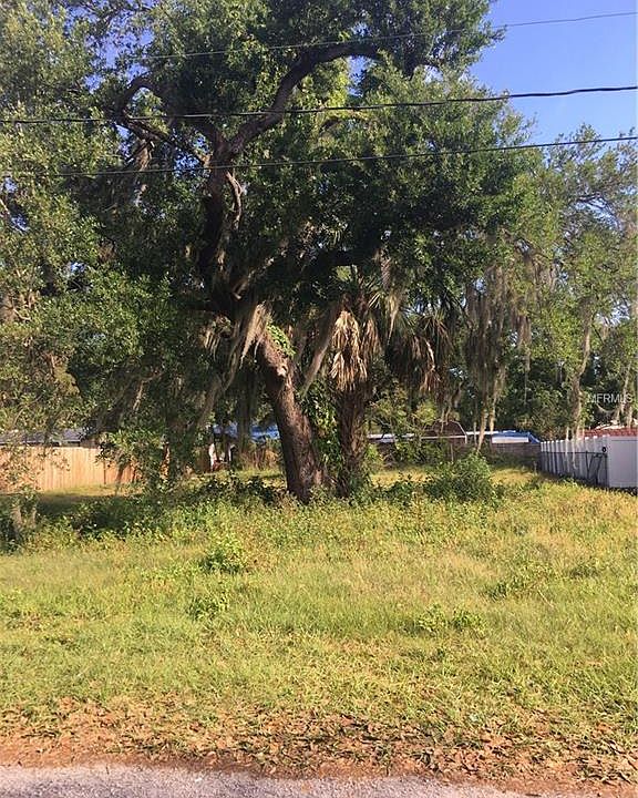 2nd image of 570 Forrest Dr