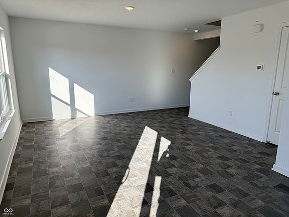 5th image of 10829 Penwell Way