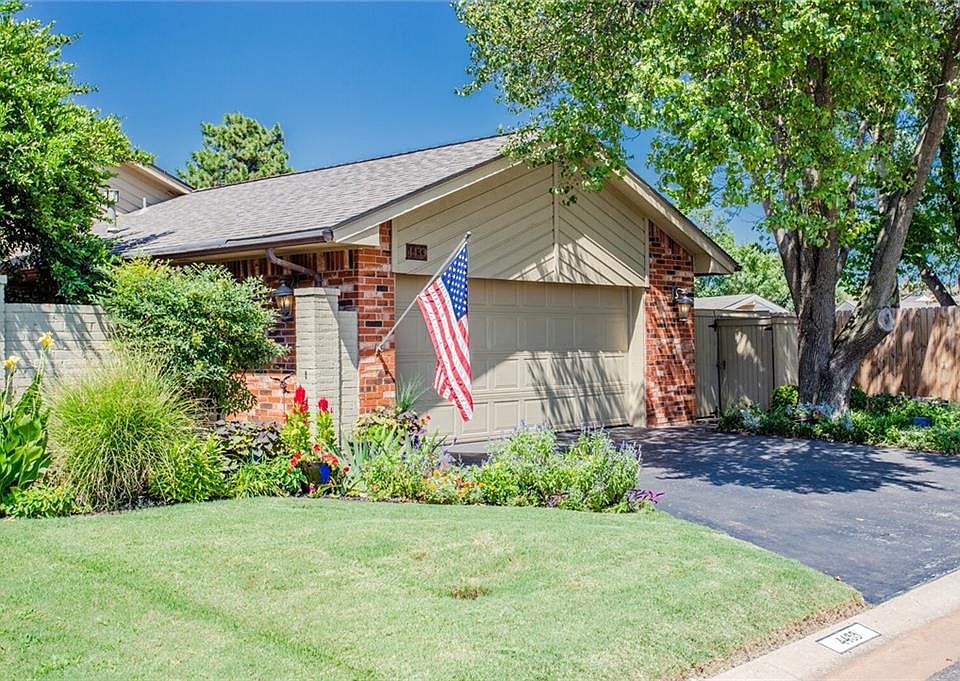 1st image of 4433 Foxglove Ln