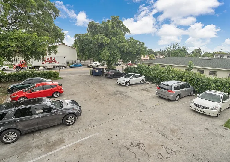 7720 N Miami Ave #208 — Photo 14