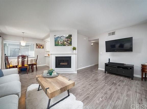 4th image of 20335 Rue Crevier Unit 527