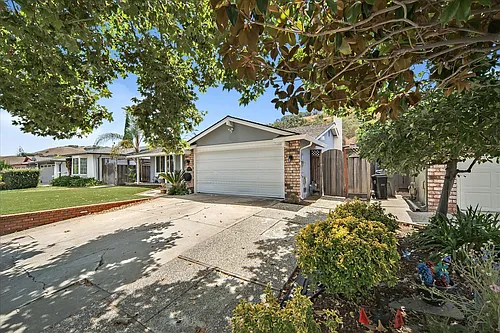 6237 Hancock Ave Photo 1