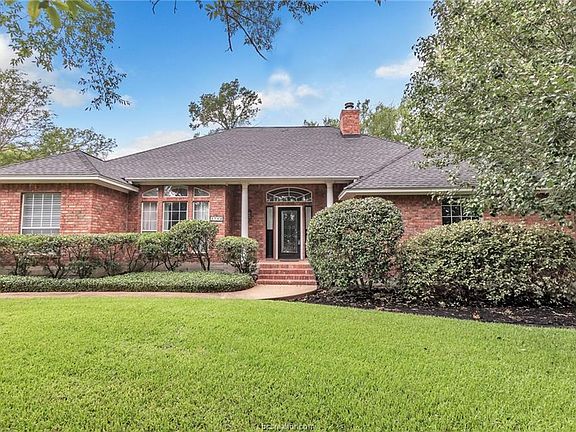 4th image of 4708 Saint Andrews Dr