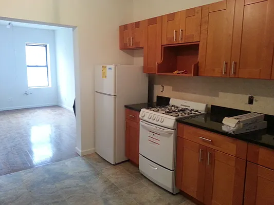 Rented by Geoffrey Stevens Realty | media 3
