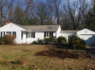 65 Glenvale St, Springfield, MA 01119