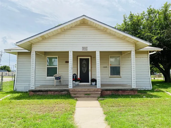 607 N 1st St, Haskell, TX 79521