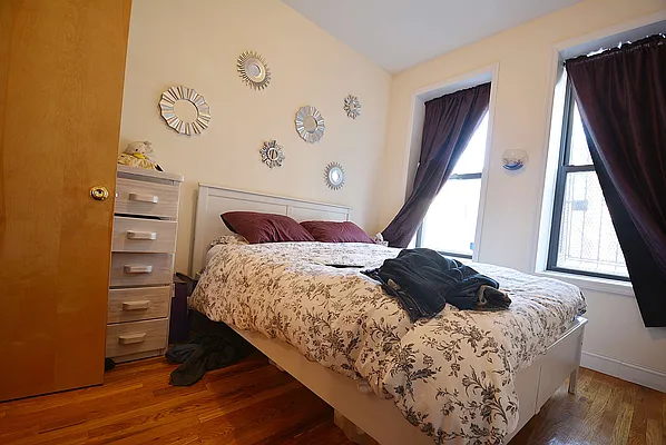 Rented by SBJ Brokerage, LLC | media 34