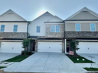 15 Creekside Commons Dr, Hoschton, GA 30548
