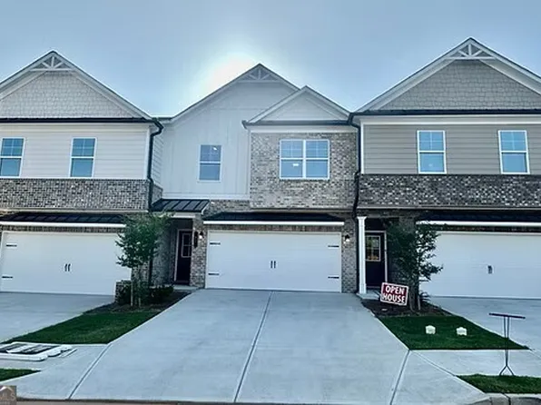 15 Creekside Commons Dr, Hoschton, GA 30548