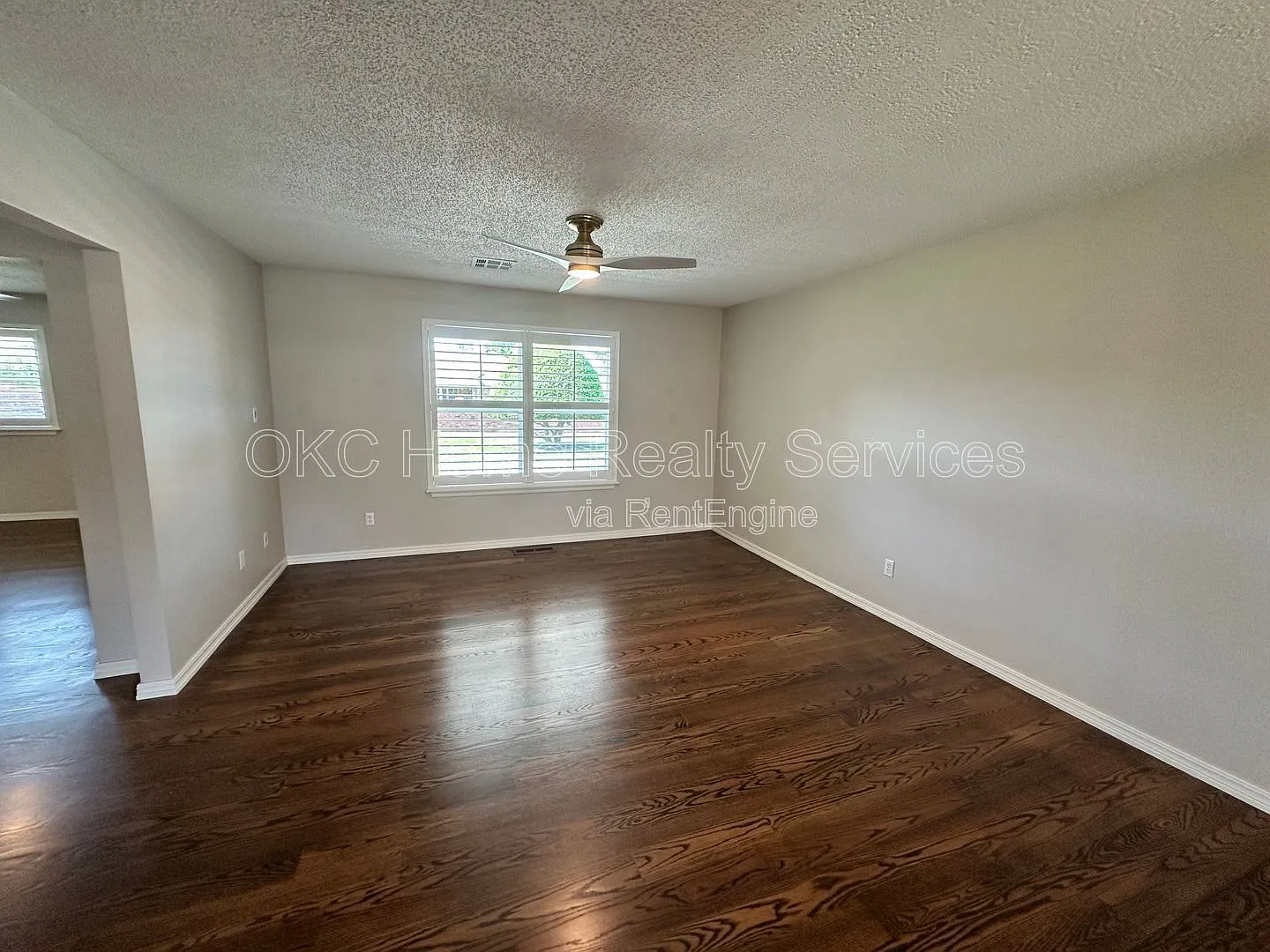 3 bed, 2.5 bath, 2154 sqft, $1,950 — Photo 4