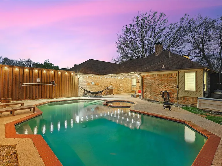 609 Arbor Creek Dr — Photo 86