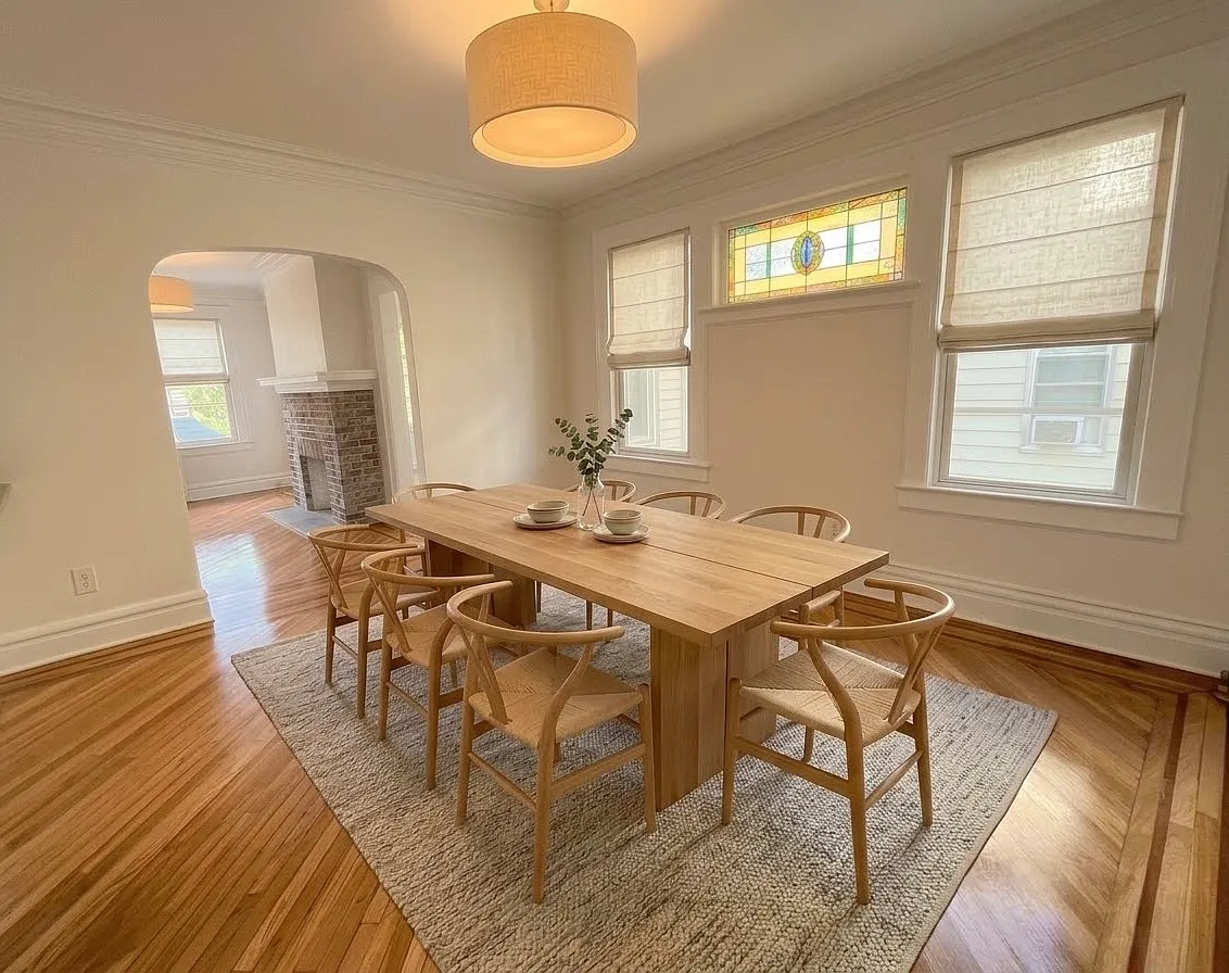 3 bed, 1050 sqft, $2,800 — Photo 3