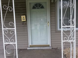 1107 E 146th St, Dolton, IL 60419