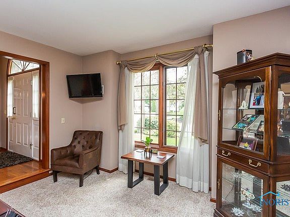 3rd image of 2843 Belle Glade Dr