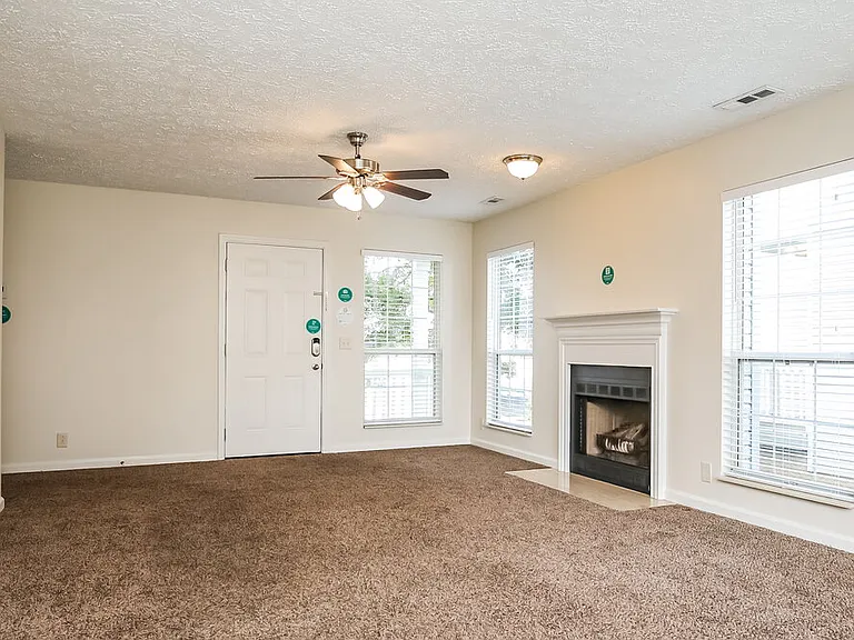 3508 Glenfalls Dr — Photo 4