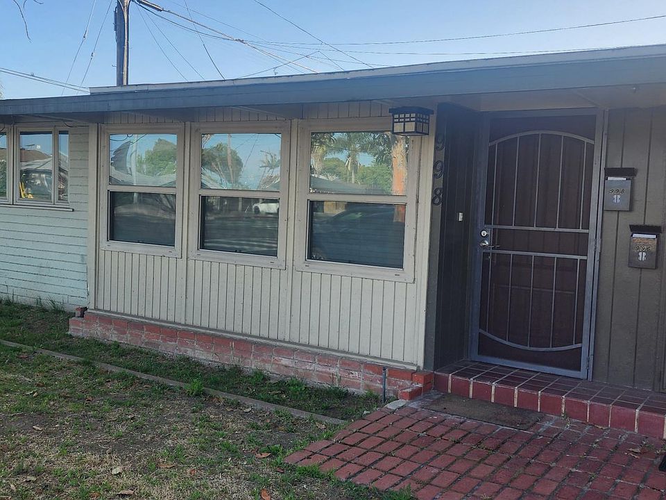 1st image of 998 5th Ave