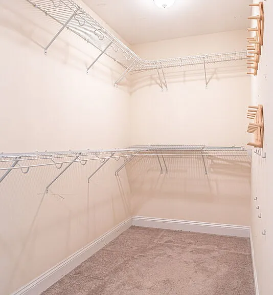 555 N Saylor St — Photo 21