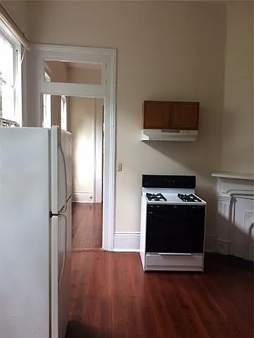 1731 Amelia St — Photo 6