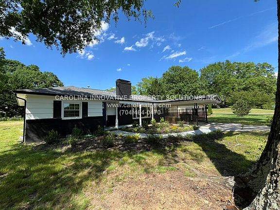 2nd image of 1407 Brantley Rd