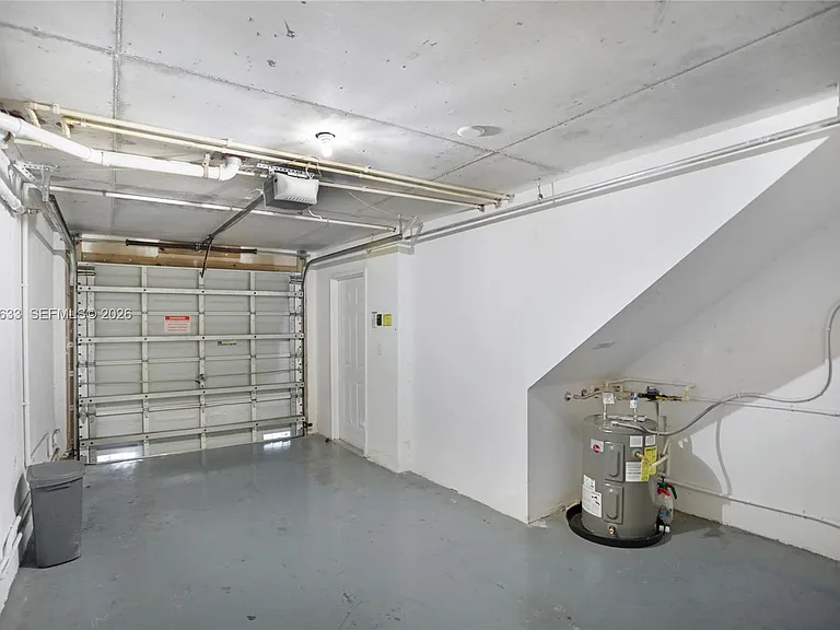 2941 NE 185th St #1305 — Photo 3