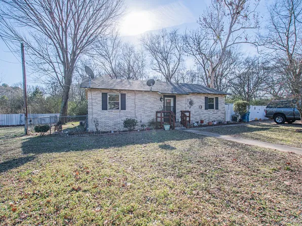 411 N Winnsboro St, Quitman, TX 75783