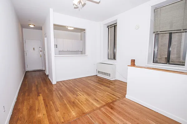 Rented by Avenues Real Estate | media 3