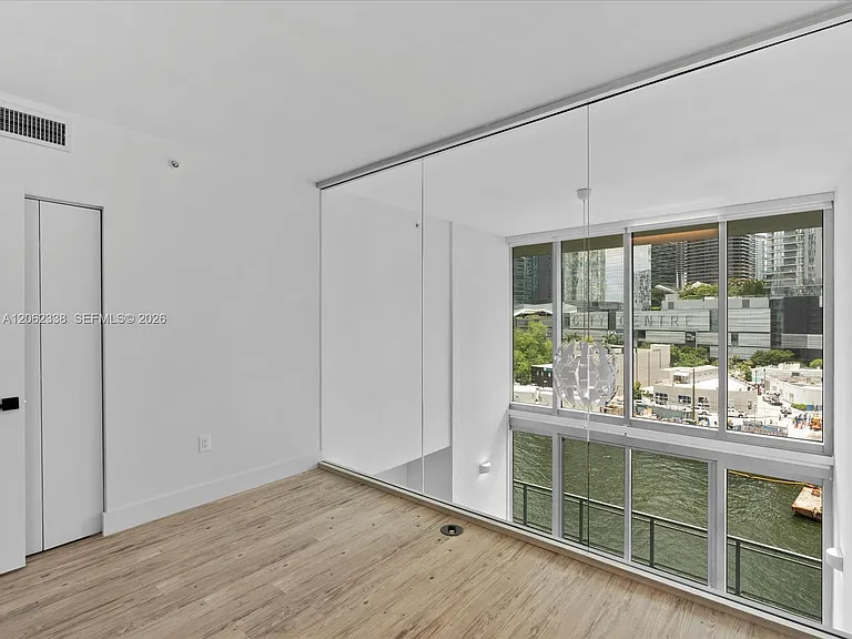 92 SW 3rd St #704 — Photo 32