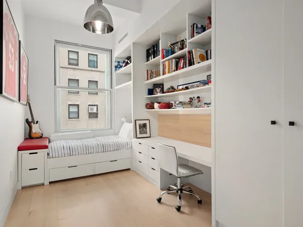 161 Hudson Street image 17 of 21