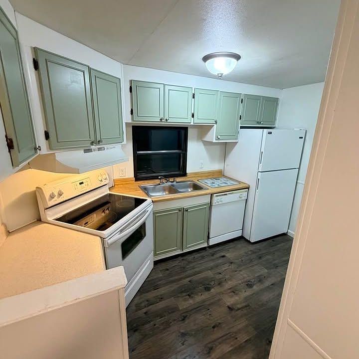 1st image of 15881 Purple Sage Rd Trailer 48