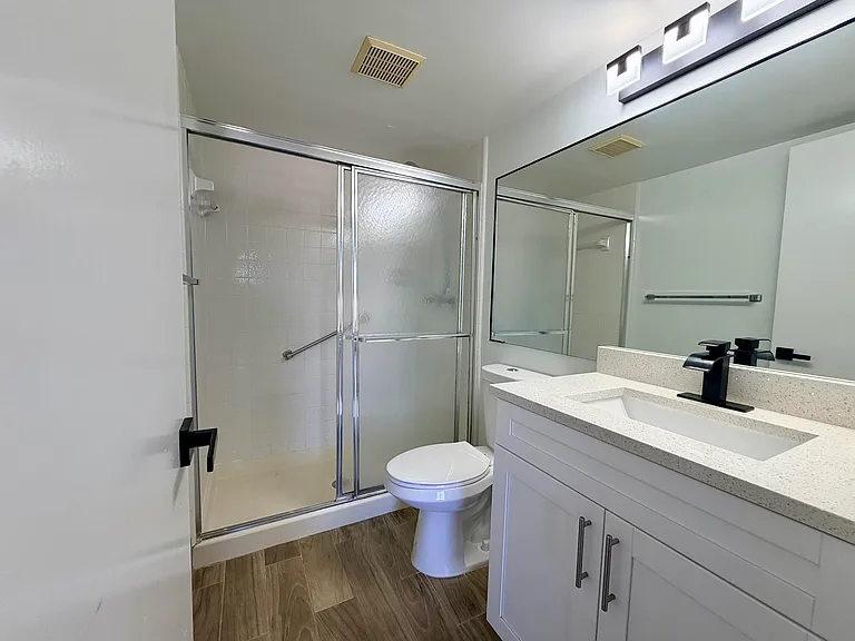 616 Sea Pine Way #C3 — Photo 8