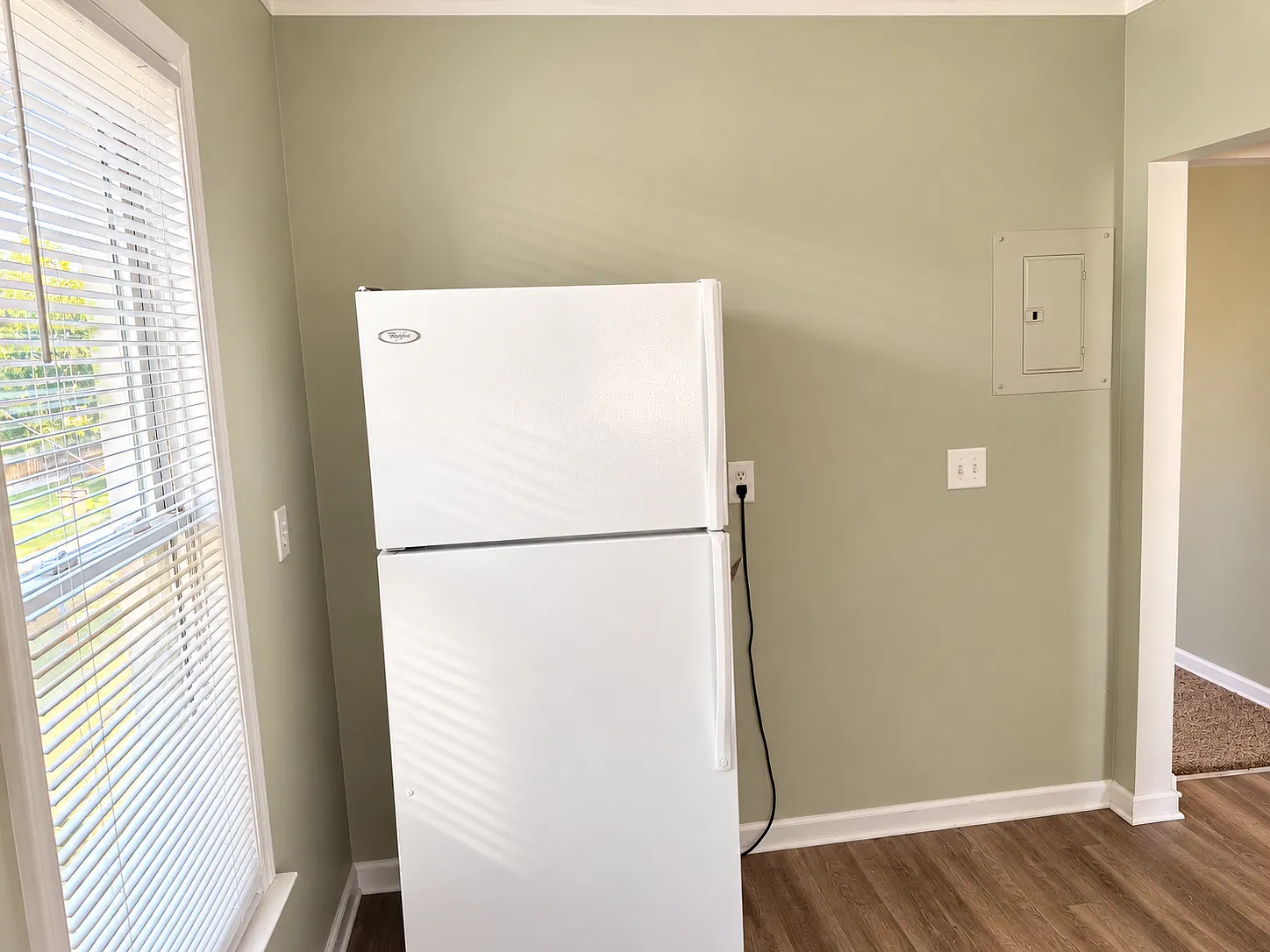 1 bed, 800 sqft, $830 — Photo 2