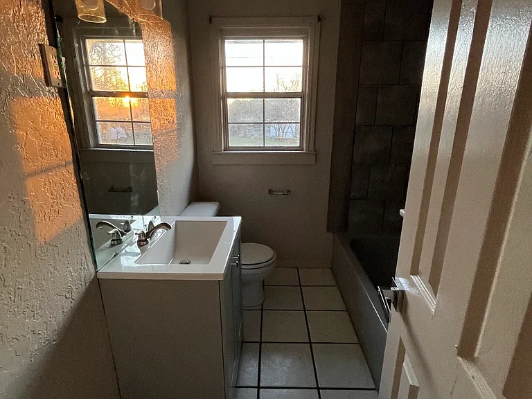 2148 NW Lincoln Ave — Photo 11