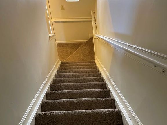 5th image of 14 Woodall Dr