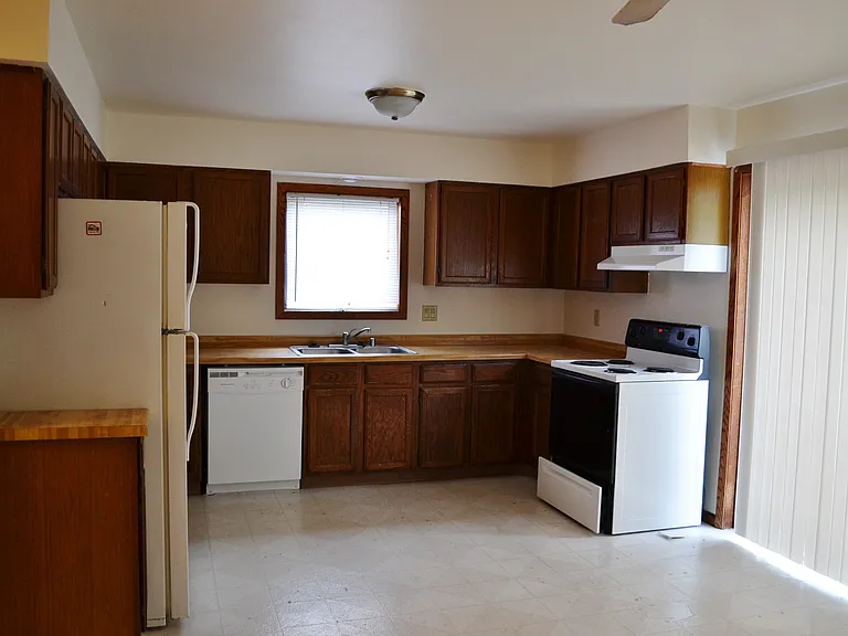 1118 Gammon Ln — Photo 11