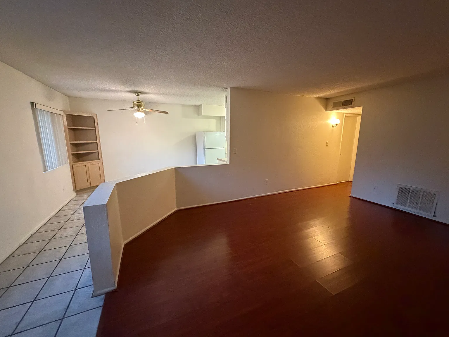 810 S Kolb Rd — Photo 3