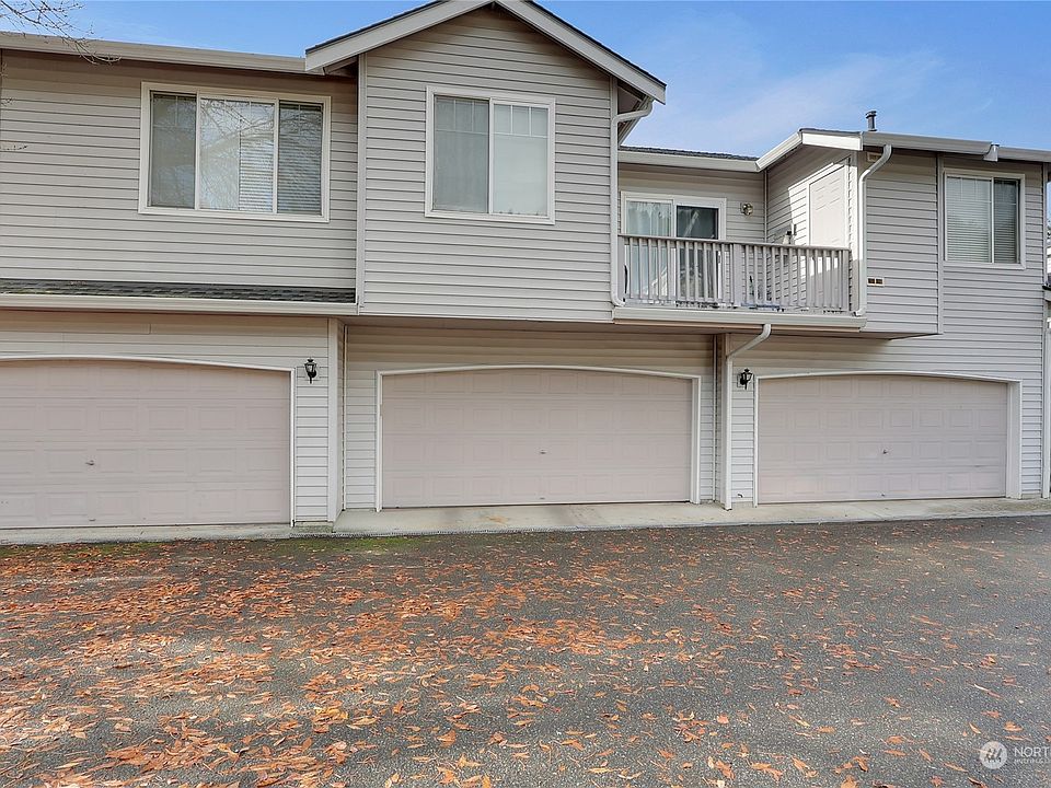 1st image of 4702 Mill Pond Drive SE #105